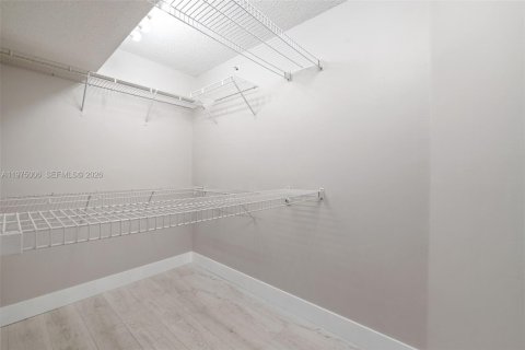 Copropriété à vendre à Tamarac, Floride: 2 chambres, 139.35 m2 № 2038315 - photo 20