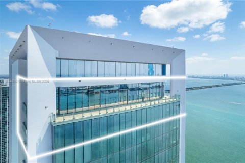Condo in Miami, Florida, 5 bedrooms  № 1790548 - photo 11