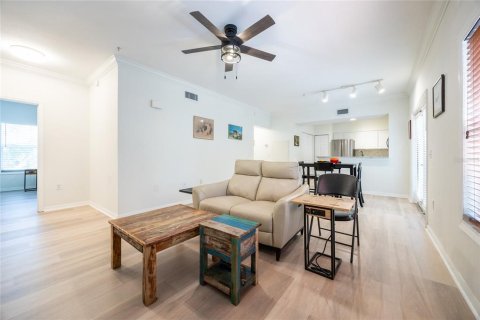 Condominio en venta en Gainesville, Florida, 2 dormitorios, 101.08 m2 № 1744728 - foto 8