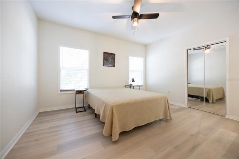 Condominio en venta en Gainesville, Florida, 2 dormitorios, 101.08 m2 № 1744728 - foto 18