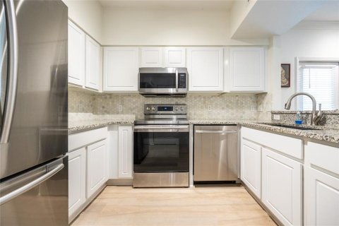 Condominio en venta en Gainesville, Florida, 2 dormitorios, 101.08 m2 № 1744728 - foto 15
