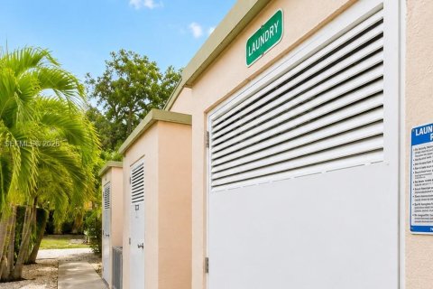 Appartement à louer à Miami, Floride: 1 chambre, 58.06 m2 № 2256356 - photo 14