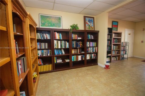 Condominio en venta en Aventura, Florida, 1 dormitorio, 72.46 m2 № 1863587 - foto 20