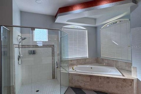 Villa ou maison à louer à Orlando, Floride: 4 chambres, 288.28 m2 № 2136618 - photo 8