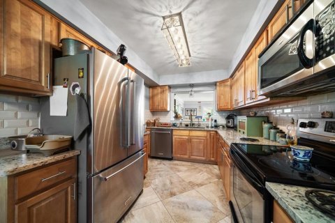 Casa en venta en Plant City, Florida, 3 dormitorios, 178.65 m2 № 1909697 - foto 4