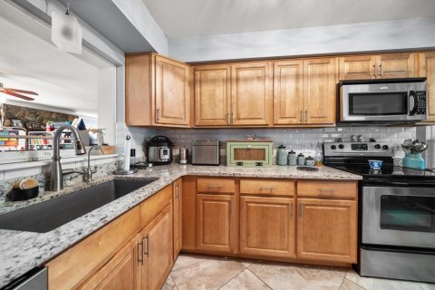 Casa en venta en Plant City, Florida, 3 dormitorios, 178.65 m2 № 1909697 - foto 5
