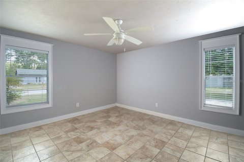 House in Gainesville, Florida 3 bedrooms, 139.82 sq.m. № 2233204 - photo 25