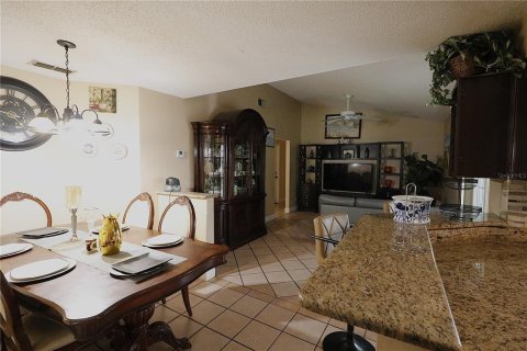 Villa ou maison à vendre à Ocoee, Floride: 5 chambres, 172.43 m2 № 2210176 - photo 3