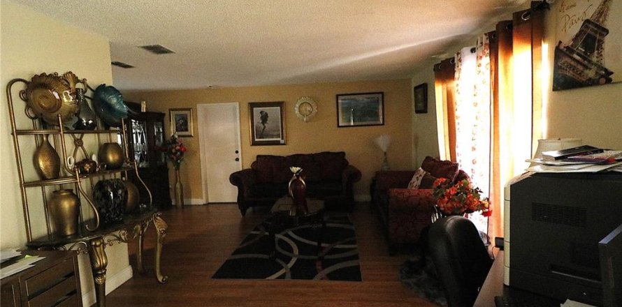 Villa ou maison à Ocoee, Floride 5 chambres, 172.43 m2 № 2210176