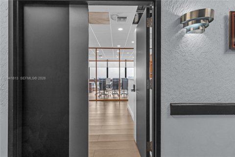 Immobilier commercial à vendre à North Miami, Floride № 2059744 - photo 5