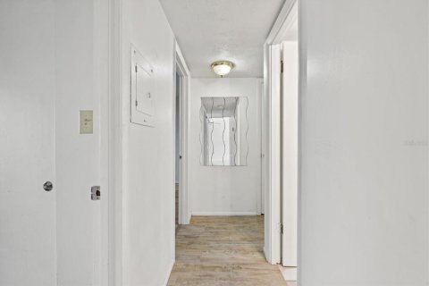 Copropriété à vendre à Bradenton, Floride: 2 chambres, 83.61 m2 № 1732418 - photo 14