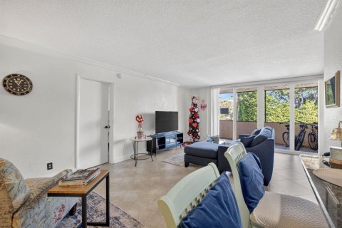 Condominio en venta en Pompano Beach, Florida, 1 dormitorio, 85.47 m2 № 2188016 - foto 11