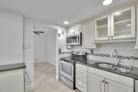 Condominio en venta en Pompano Beach, Florida, 1 dormitorio, 85.47 m2 № 2188016 - foto 23