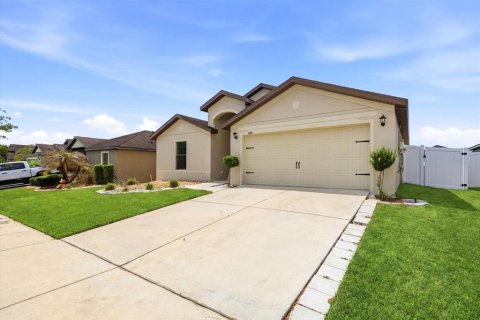 Villa ou maison à vendre à Haines City, Floride: 3 chambres, 150.13 m2 № 2234818 - photo 3