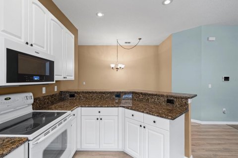 Casa en venta en New Port Richey, Florida, 2 dormitorios, 128.58 m2 № 2215386 - foto 19
