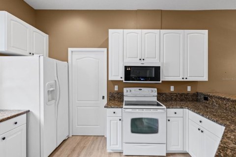 Casa en venta en New Port Richey, Florida, 2 dormitorios, 128.58 m2 № 2215386 - foto 16