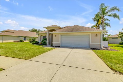 Villa ou maison à vendre à New Smyrna Beach, Floride: 3 chambres, 175.59 m2 № 2305109 - photo 12