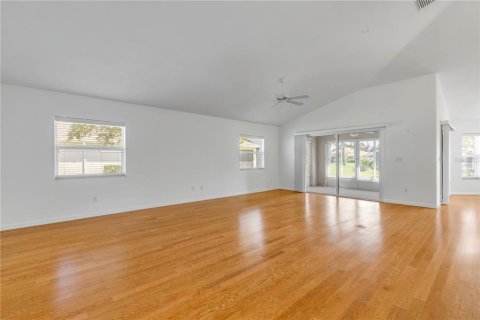 Villa ou maison à vendre à New Smyrna Beach, Floride: 3 chambres, 175.59 m2 № 2305109 - photo 22