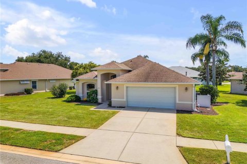 Villa ou maison à vendre à New Smyrna Beach, Floride: 3 chambres, 175.59 m2 № 2305109 - photo 10