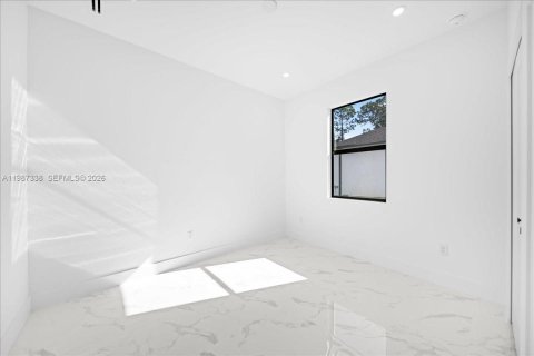 House in Lehigh Acres, Florida 4 bedrooms № 2047751 - photo 14