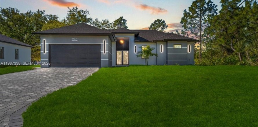 House in Lehigh Acres, Florida 4 bedrooms № 2047751