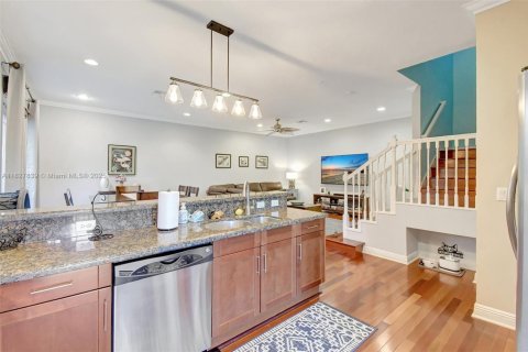 Townhouse in Fort Lauderdale, Florida 3 bedrooms, 167.6 sq.m. № 1800797 - photo 6