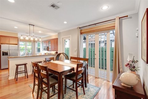 Townhouse in Fort Lauderdale, Florida 3 bedrooms, 167.6 sq.m. № 1800797 - photo 13