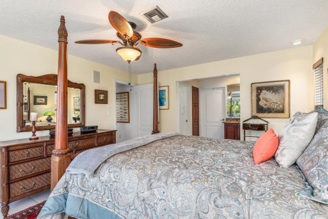 House in Punta Gorda, Florida 2 bedrooms, 136.19 sq.m. № 1777330 - photo 20