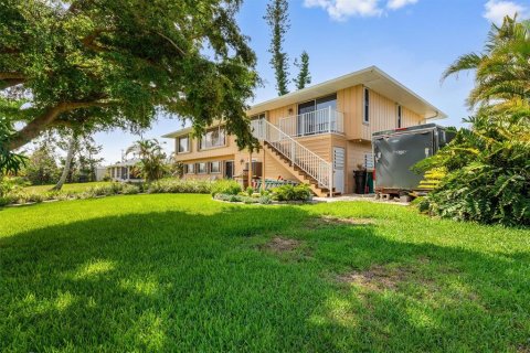 House in Punta Gorda, Florida 2 bedrooms, 136.19 sq.m. № 1777330 - photo 28