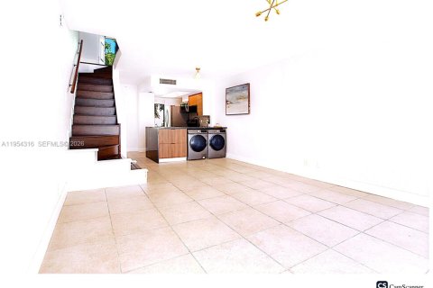 Купить кондоминиум в Форт-Лодердейл, Флорида 2 спальни, 93.65м2, № 2009104 - фото 6