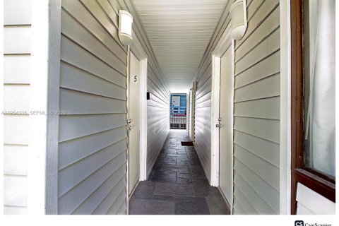 Купить кондоминиум в Форт-Лодердейл, Флорида 2 спальни, 93.65м2, № 2009104 - фото 26