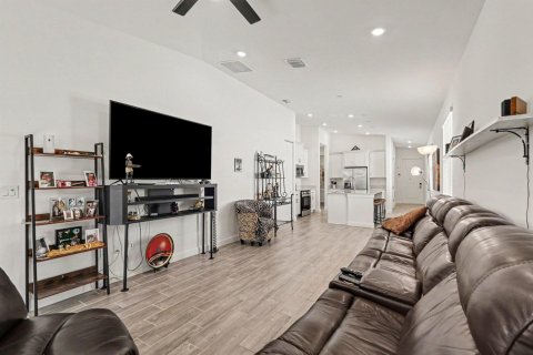 Villa ou maison à vendre à Palm Bay, Floride: 3 chambres, 134.8 m2 № 2439288 - photo 7