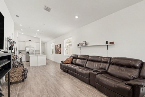 Villa ou maison à vendre à Palm Bay, Floride: 3 chambres, 134.8 m2 № 2439288 - photo 20