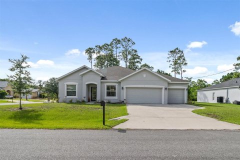 House in Palm Coast, Florida 3 bedrooms, 152.08 sq.m. № 1815709 - photo 2
