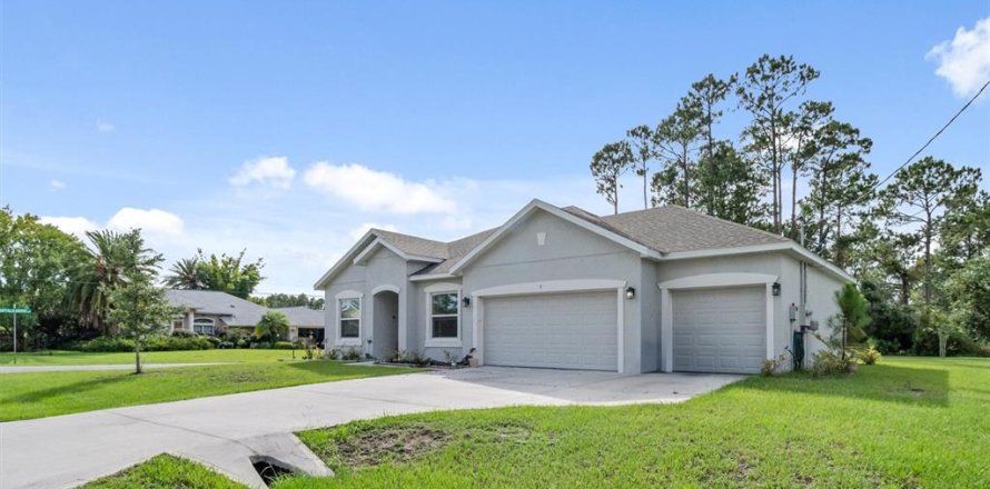 House in Palm Coast, Florida 3 bedrooms, 152.08 sq.m. № 1815709
