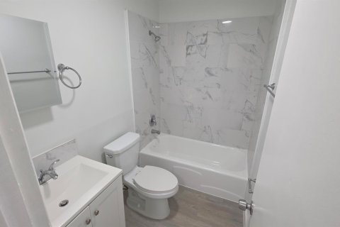 Appartement à louer à Miramar, Floride: 3 pièces, 55.74 m2 № 2274011 - photo 5