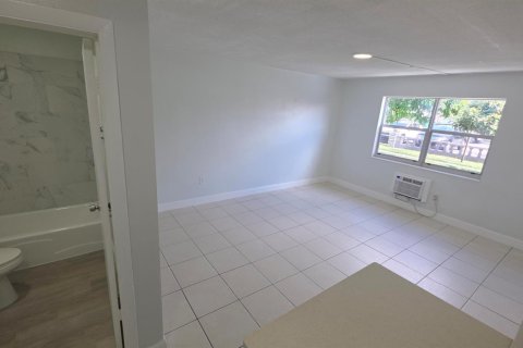 Appartement à louer à Miramar, Floride: 3 pièces, 55.74 m2 № 2274011 - photo 6