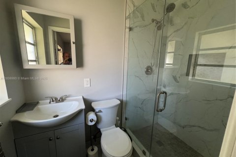 Villa ou maison à vendre à Oakland Park, Floride: 3 chambres, 160.72 m2 № 1821655 - photo 4