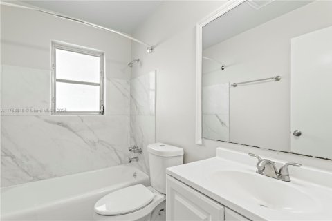 Casa en venta en Lake Worth, Florida, 3 dormitorios, 147.71 m2 № 1738600 - foto 5