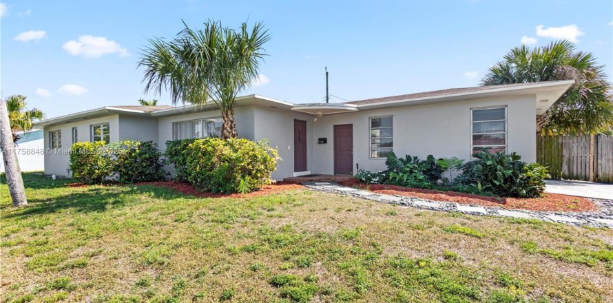 Casa en Lake Worth, Florida 3 dormitorios, 147.71 m2 № 1738600