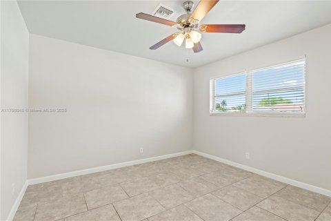 Casa en venta en Lake Worth, Florida, 3 dormitorios, 147.71 m2 № 1738600 - foto 6