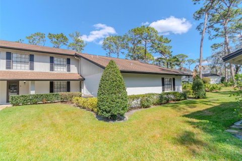 Townhouse in Wesley Chapel, Florida 3 bedrooms, 156.82 sq.m. № 1527262 - photo 2