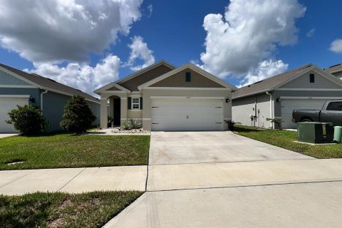 House in Saint Cloud, Florida 3 bedrooms, 152.82 sq.m. № 1792764 - photo 4
