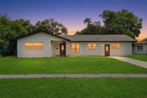 Casa en Orlando, Florida 4 dormitorios, 172.05 m2 № 2122934