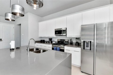 Condo in Kissimmee, Florida, 4 bedrooms  № 1780384 - photo 17