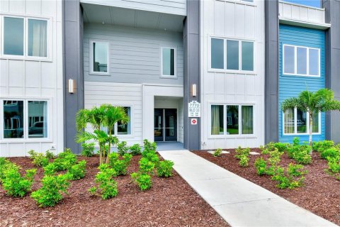 Condo in Kissimmee, Florida, 4 bedrooms  № 1780384 - photo 2