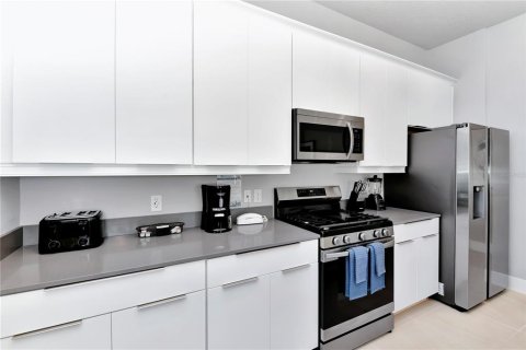 Condo in Kissimmee, Florida, 4 bedrooms  № 1780384 - photo 14