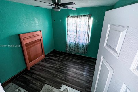 House in West Park, Florida 3 bedrooms, 132.66 sq.m. № 1776051 - photo 16