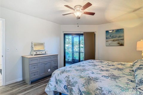 House in Tarpon Springs, Florida 2 bedrooms, 89.65 sq.m. № 1532585 - photo 20