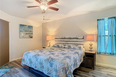 House in Tarpon Springs, Florida 2 bedrooms, 89.65 sq.m. № 1532585 - photo 19
